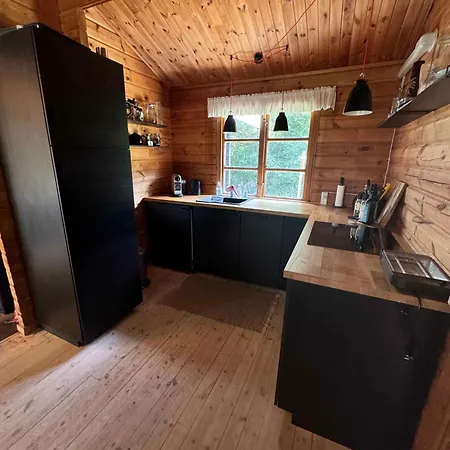 Lovely Private Summer House Close To The Beach