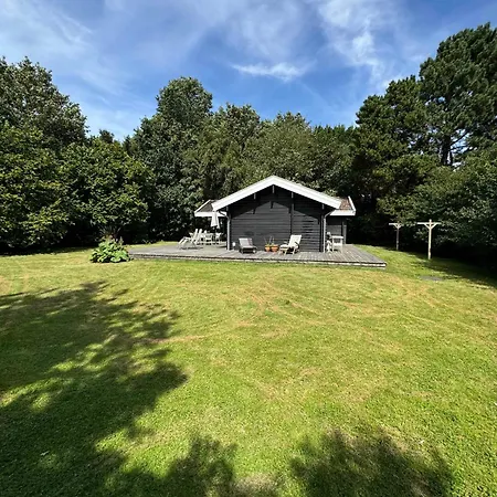 Lovely Private Summer House Close To The Beach *